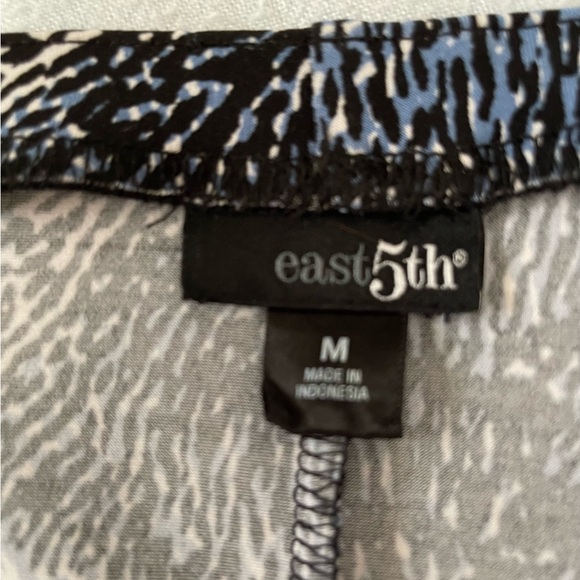 Blue, Black, and White Skirt. Size Medium - Picture 2 of 2